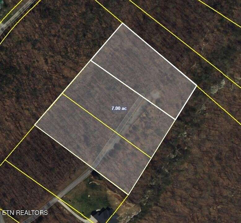 7 Acres of Residential Land for Sale in Crossville, Tennessee