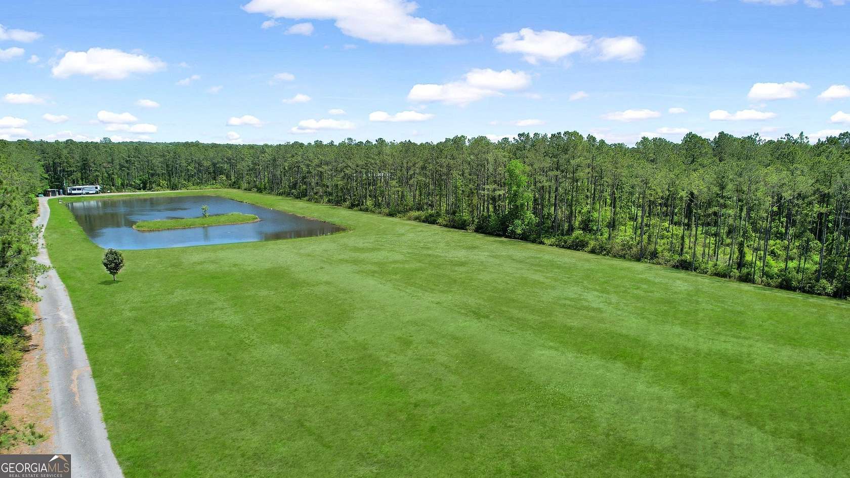 10 Acres of Land for Sale in Richmond Hill, Georgia