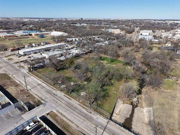0.74 Acres of Commercial Land for Sale in Irving, Texas