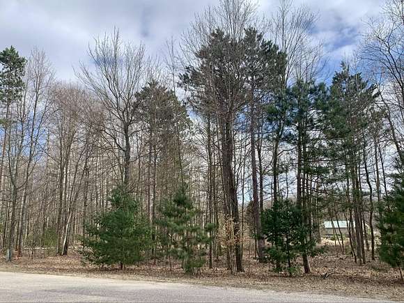 0.75 Acres of Residential Land for Sale in Stanwood, Michigan