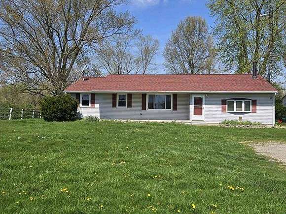 5.3 Acres of Residential Land with Home for Auction in Hillsboro, Ohio
