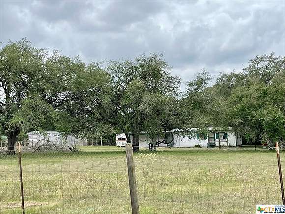 3.7 Acres of Residential Land with Home for Sale in Goliad, Texas