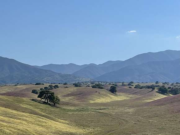 320 Acres of Land for Sale in New Cuyama, California