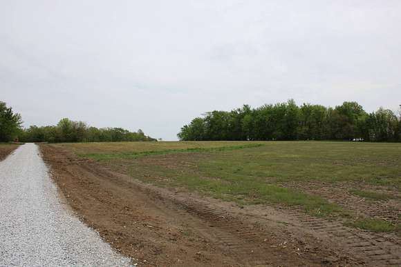 5 Acres of Residential Land for Sale in Perry, Missouri