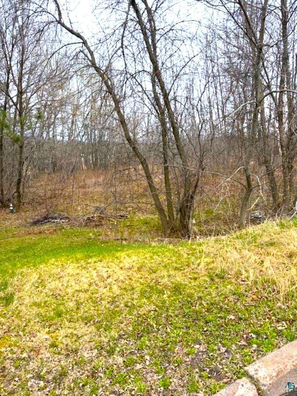 0.47 Acres of Residential Land for Sale in Duluth, Minnesota