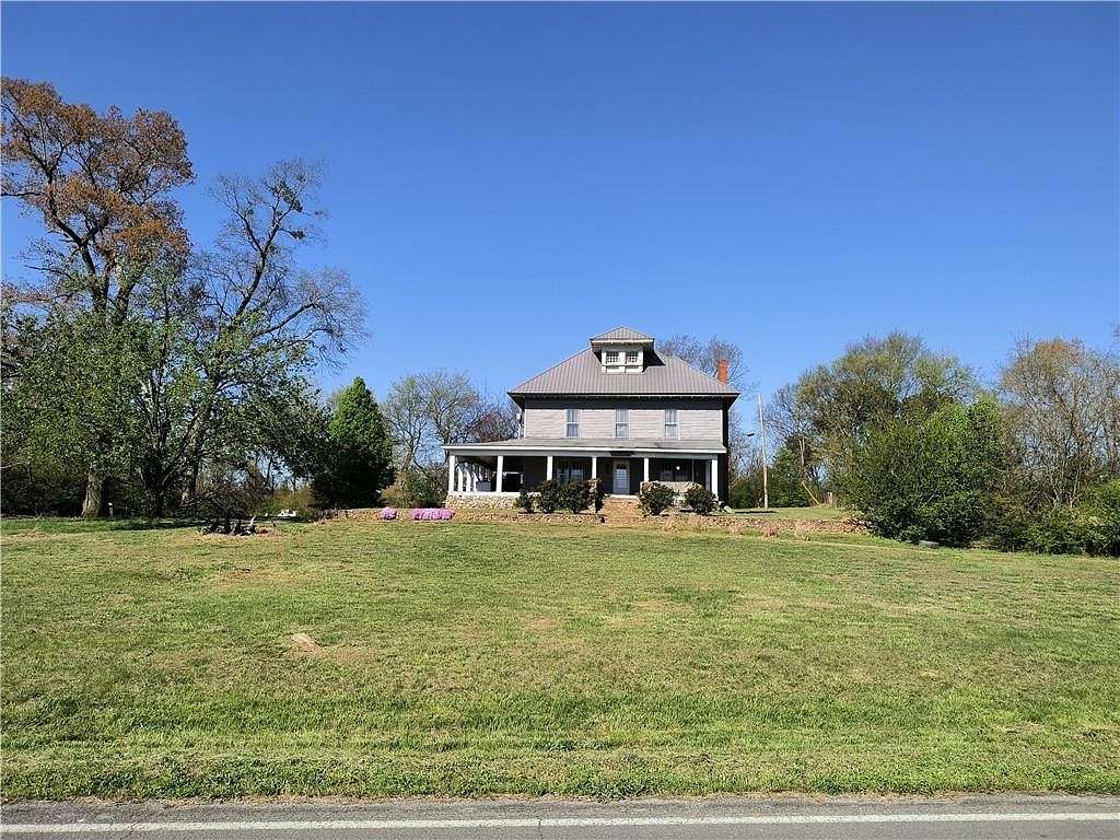 4 Acres of Residential Land with Home for Sale in Chatsworth, Georgia