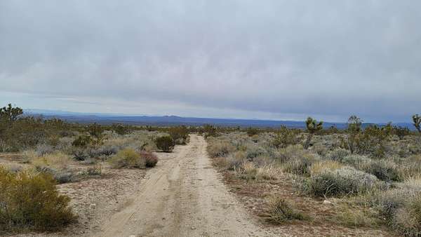 2.52 Acres of Land for Sale in Llano, California