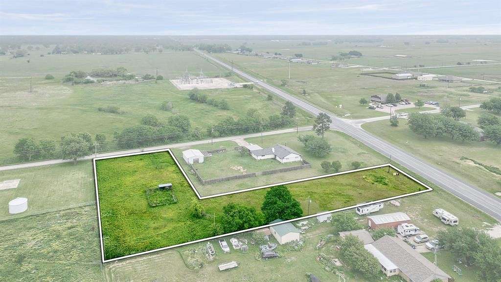 1.2 Acres of Residential Land for Sale in Whitesboro, Texas