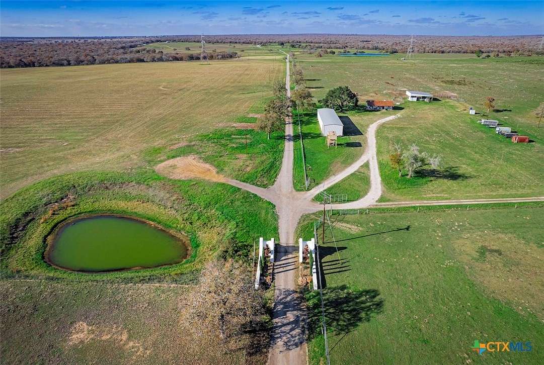 1,491 Acres of Recreational Land with Home for Sale in Stockdale, Texas