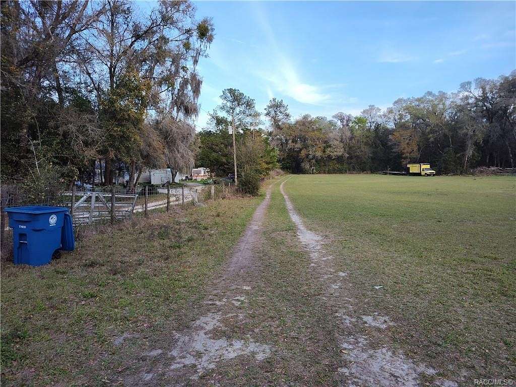 1 Acre of Land for Sale in Brooksville, Florida