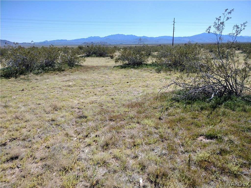 4.4 Acres of Land for Sale in Golden Valley, Arizona