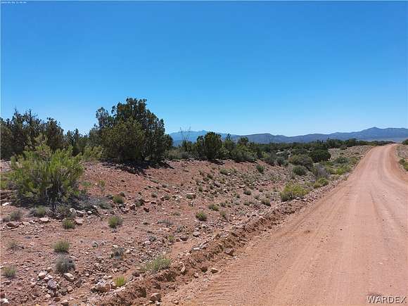 5 Acres of Land for Sale in Hackberry, Arizona