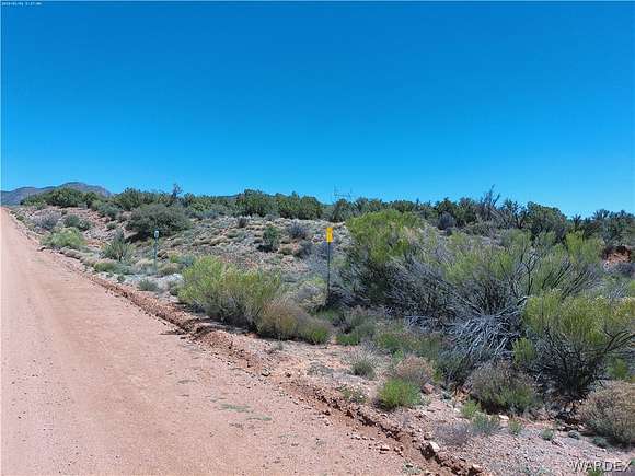 5 Acres of Land for Sale in Hackberry, Arizona - LandSearch