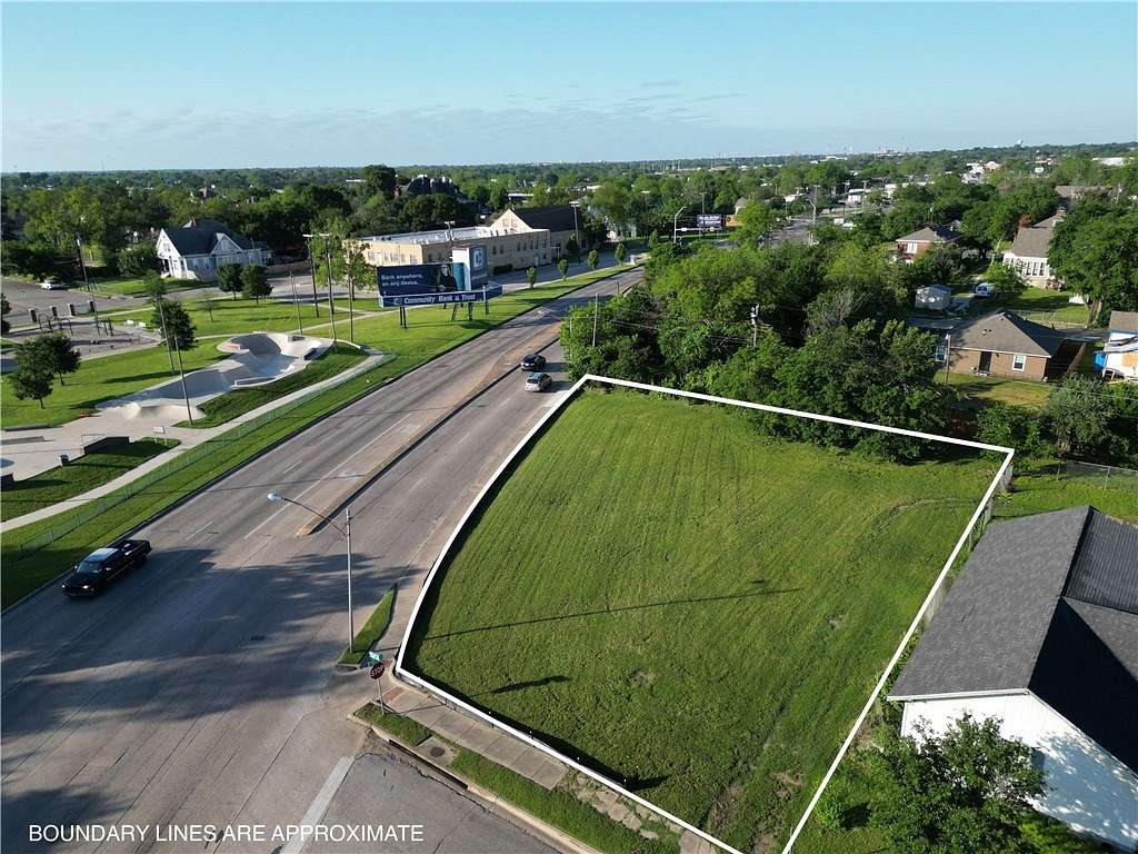 0.3 Acres of Commercial Land for Sale in Waco, Texas