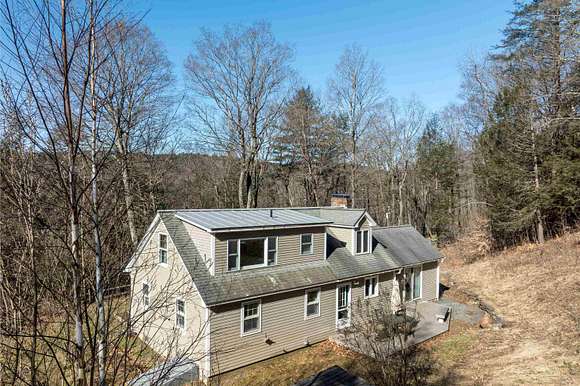 4 Acres of Residential Land with Home for Sale in Dummerston Town, Vermont