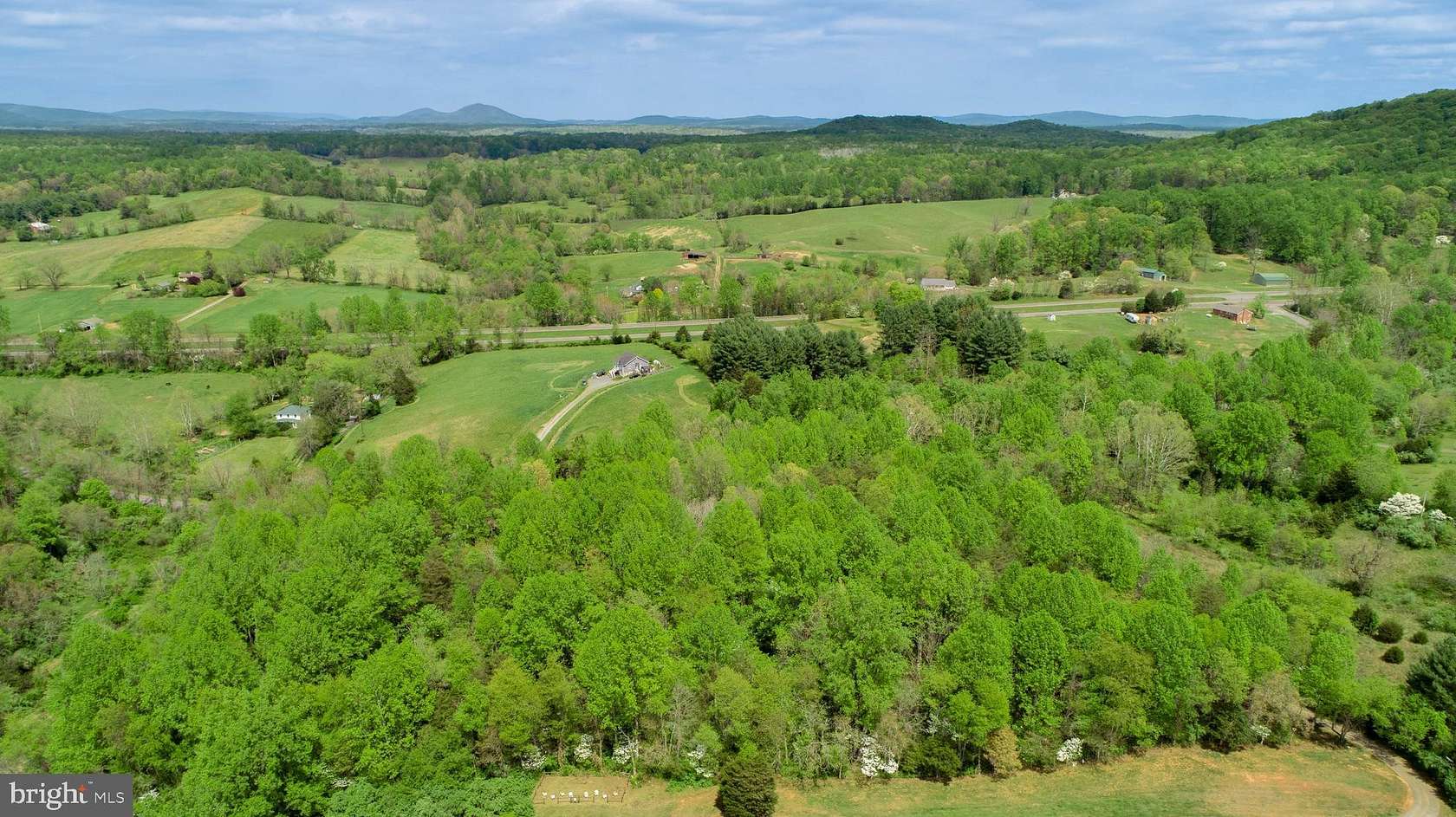 4 Acres of Residential Land for Sale in Amissville, Virginia