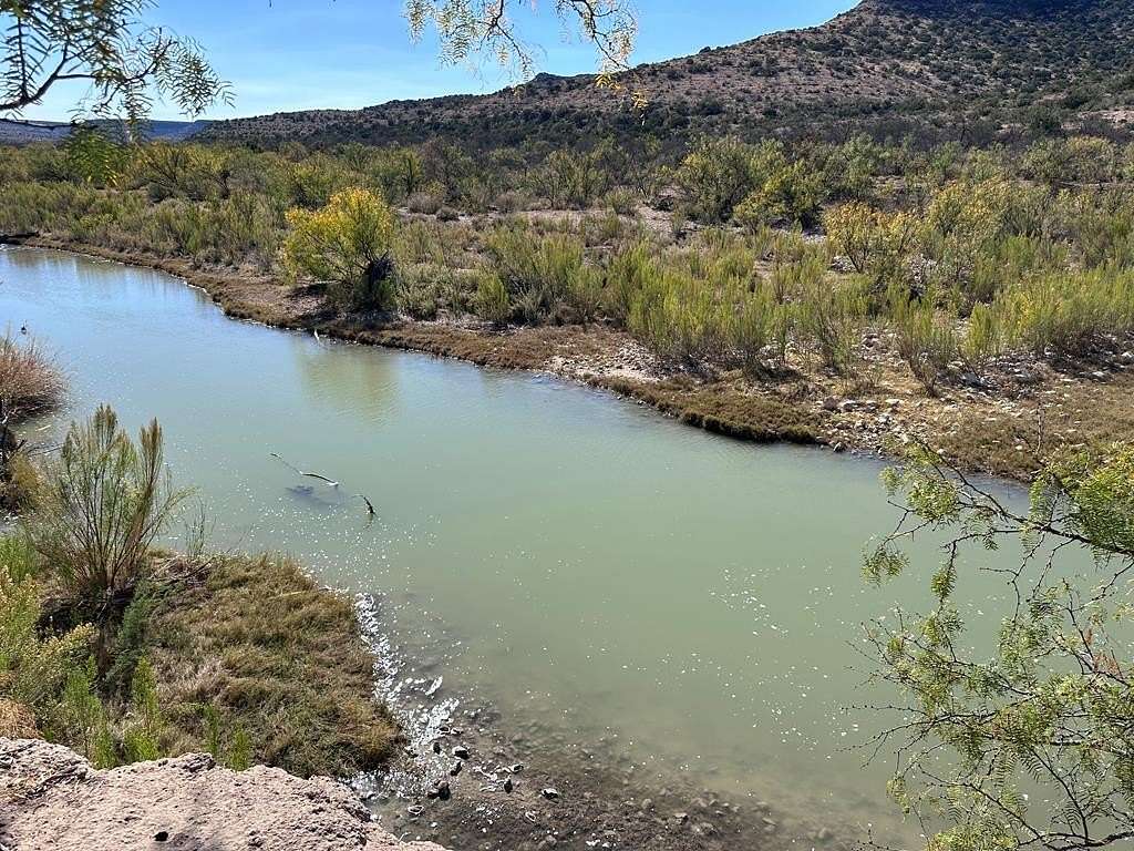 277 Acres of Recreational Land & Farm for Sale in Sheffield, Texas