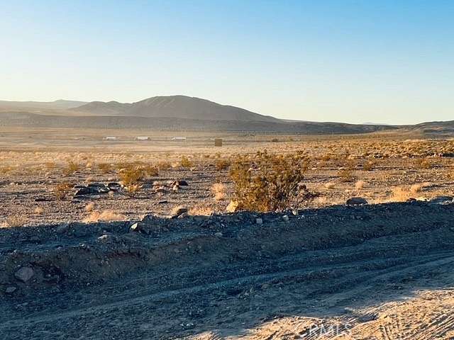 20 Acres of Recreational Land for Sale in Baker, California