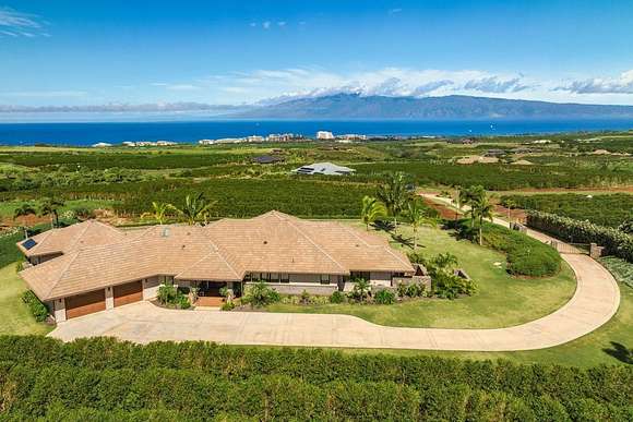 5.1 Acres of Residential Land with Home for Sale in Lahaina, Hawaii
