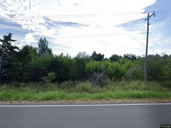 5 Acres of Residential Land with Home for Sale in Harrah, Oklahoma