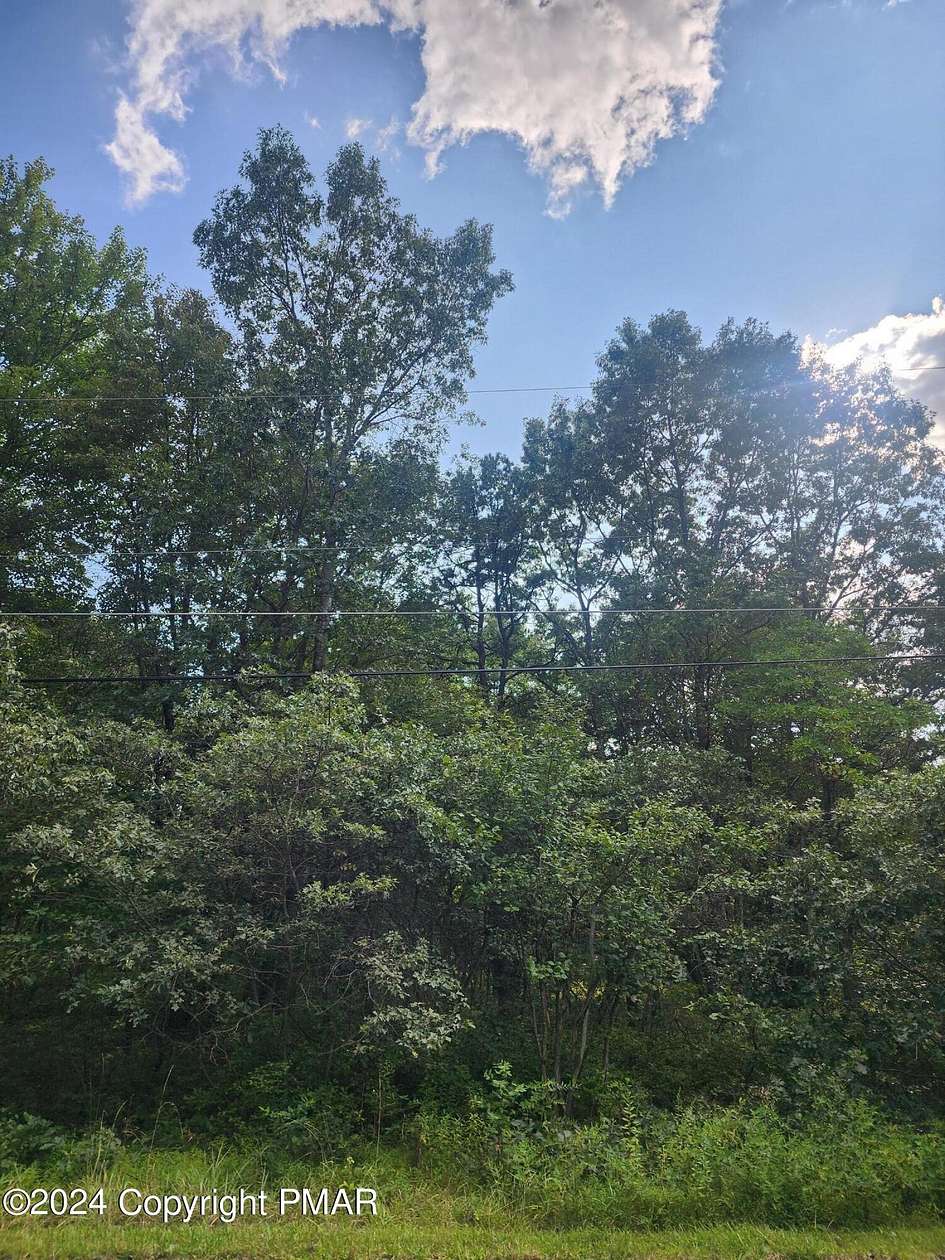 1.02 Acres of Residential Land for Sale in Jim Thorpe, Pennsylvania