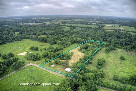 6.27 Acres of Residential Land with Home for Sale in Saltillo, Texas