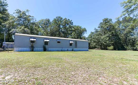 2 Acres of Residential Land with Home for Sale in Chipley, Florida