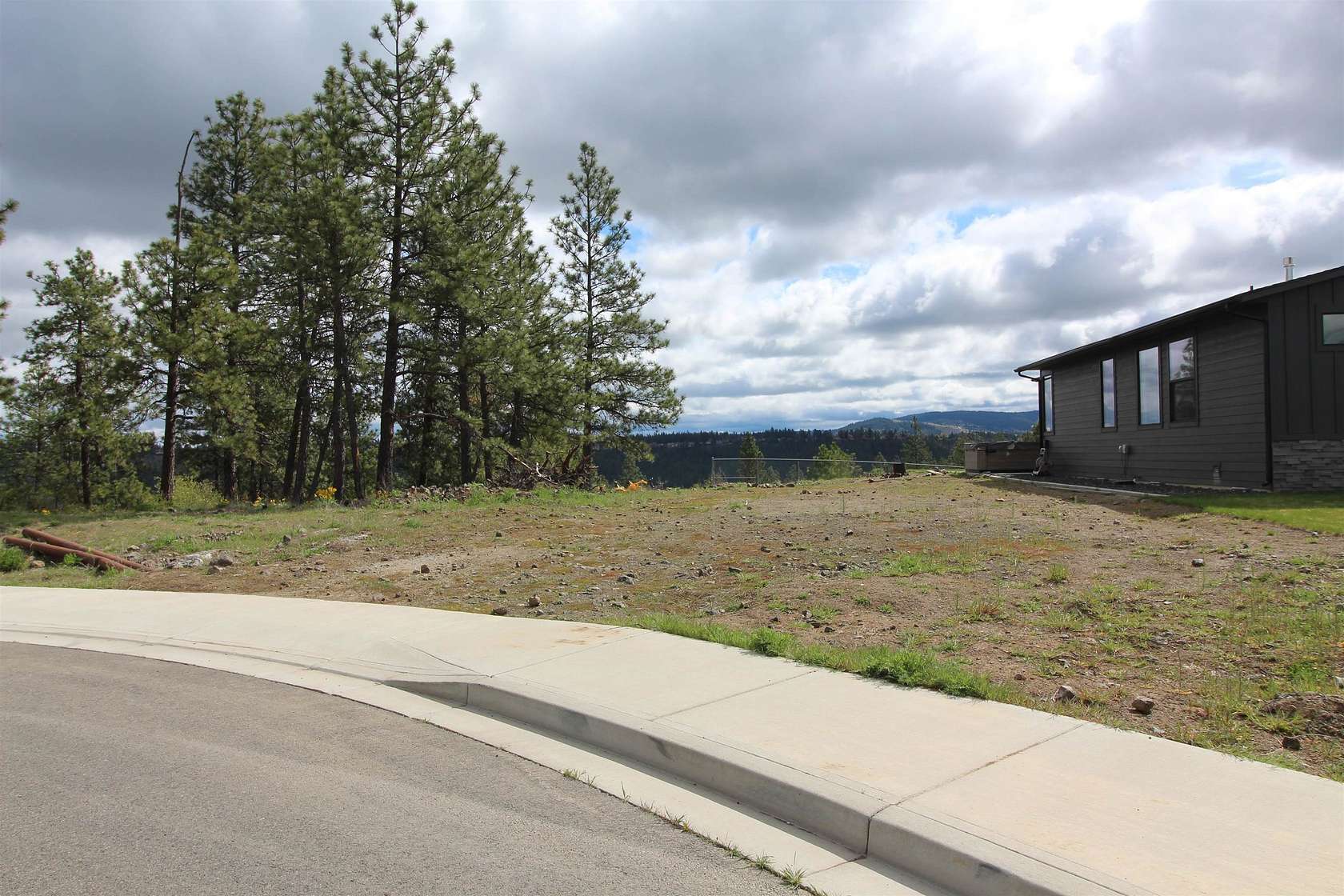 0.38 Acres of Residential Land for Sale in Spokane, Washington