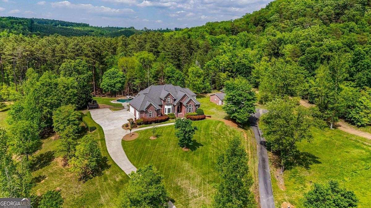 15 Acres of Land with Home for Sale in Rome, Georgia