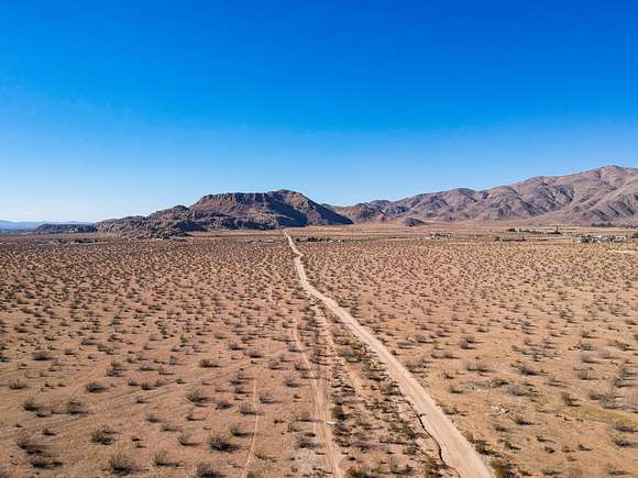 Residential Land for Sale in Apple Valley, California