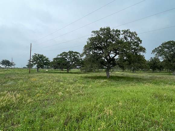 5 Acres of Land for Sale in Stockdale, Texas