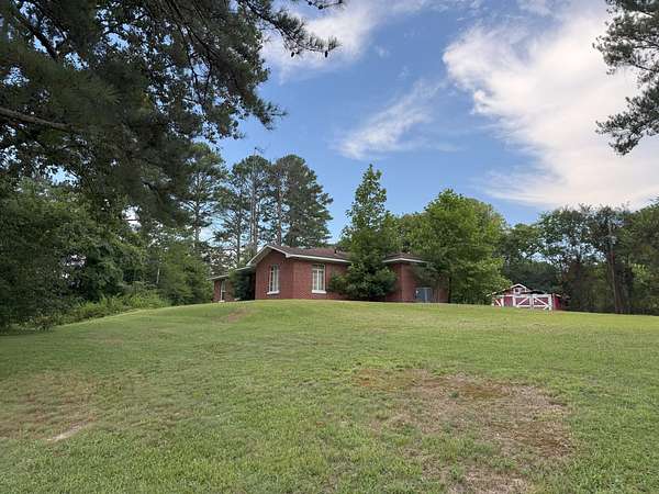 2.87 Acres of Mixed-Use Land for Sale in Albertville, Alabama