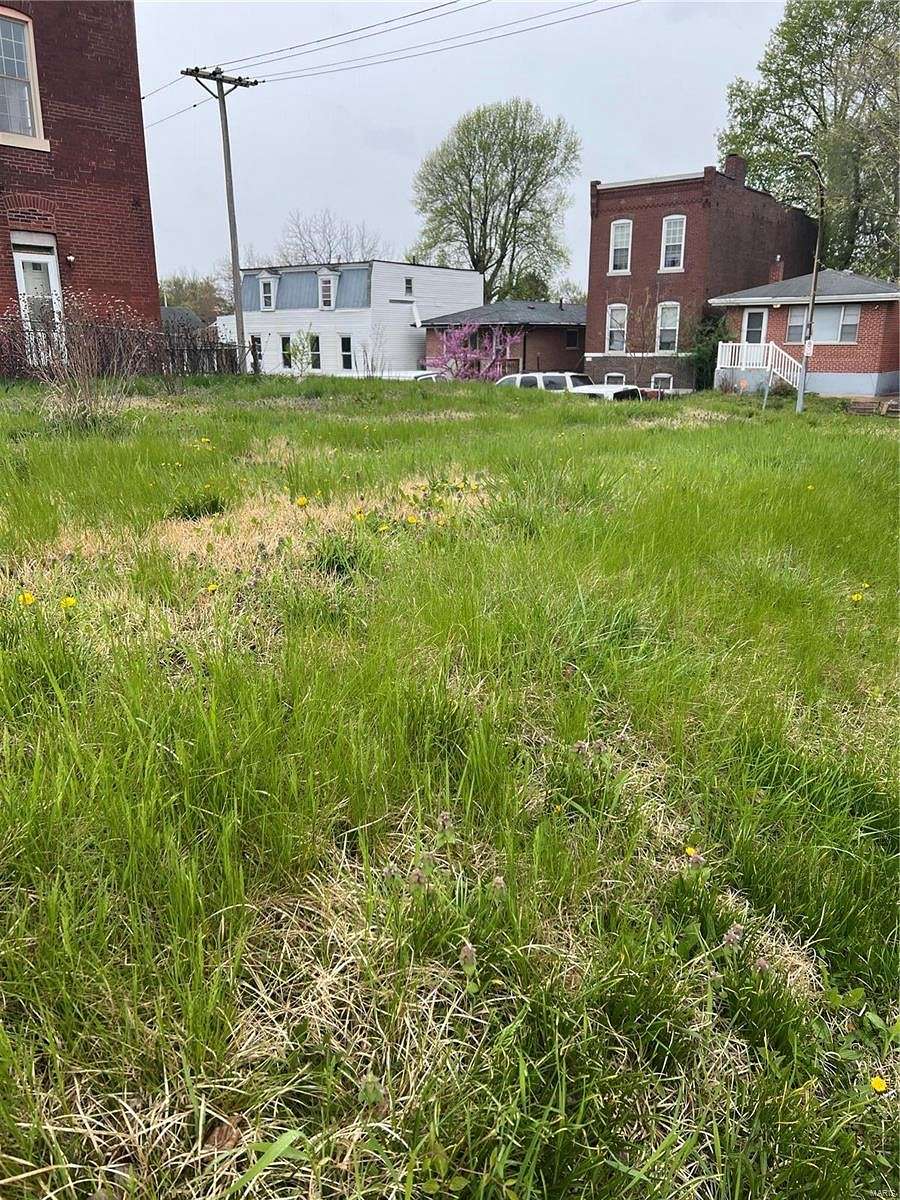 0.088 Acres of Residential Land for Sale in St. Louis, Missouri
