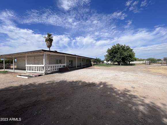 2.5 Acres of Residential Land with Home for Sale in Avondale, Arizona