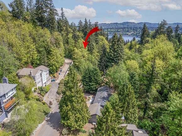 0.31 Acres of Residential Land for Sale in Mercer Island, Washington