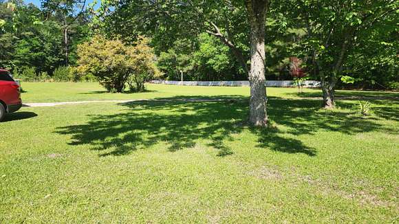 5.9 Acres of Residential Land with Home for Sale in Jamestown, South Carolina