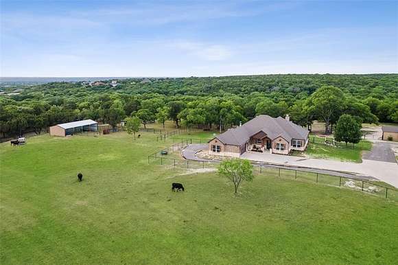 15 Acres of Land with Home for Sale in Cedar Hill, Texas