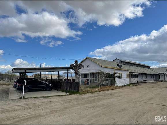 2.7 Acres of Improved Mixed-Use Land for Sale in Taft, California