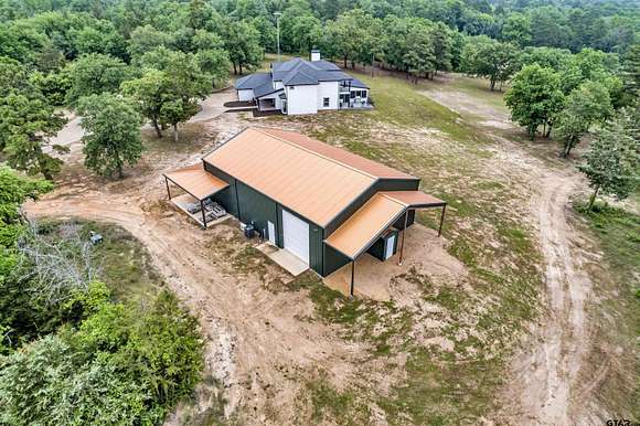 142 Acres of Land with Home for Sale in Winnsboro, Texas