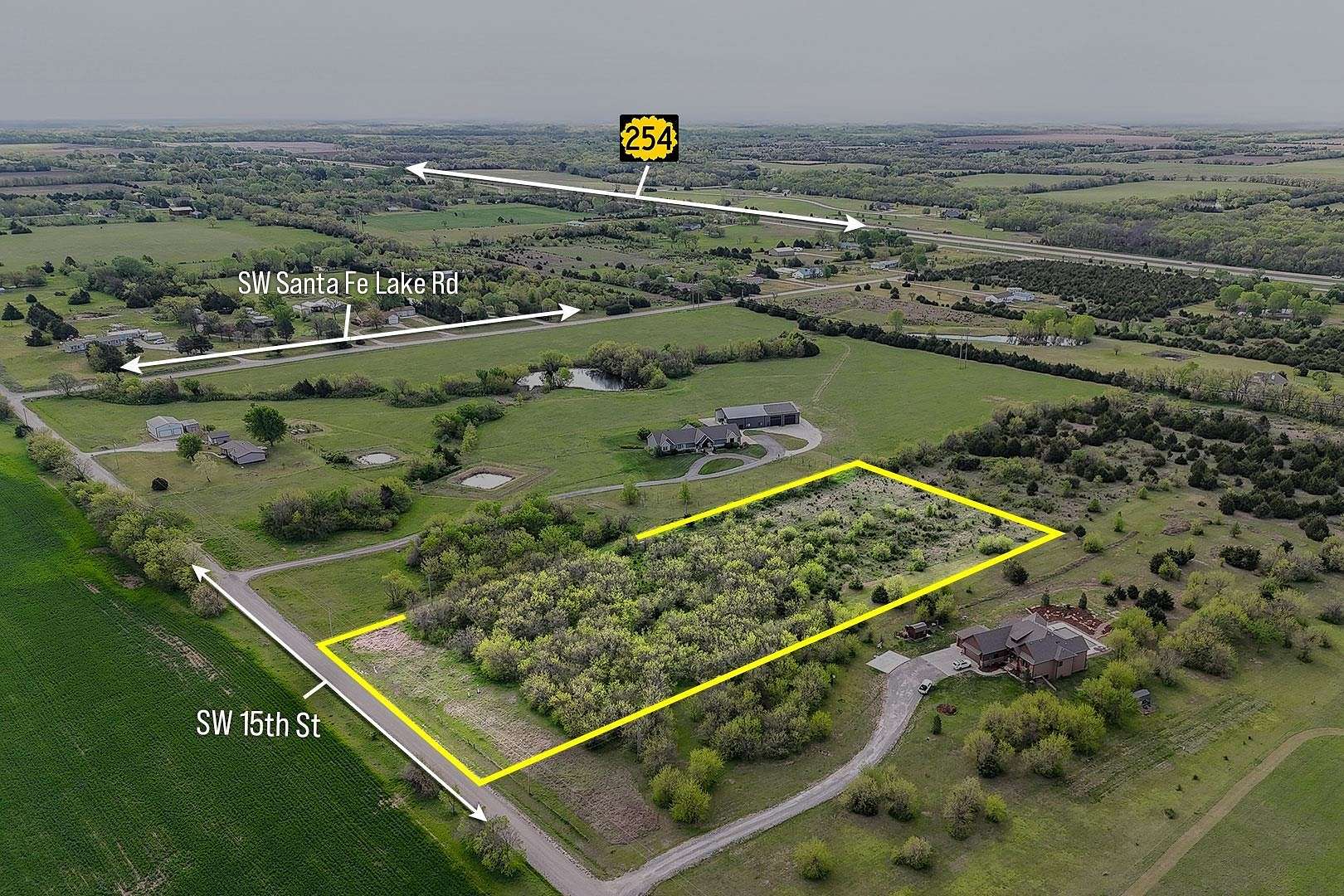 5 Acres of Residential Land for Auction in Towanda, Kansas