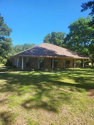 2.3 Acres of Residential Land with Home for Sale in Greenwood, Louisiana