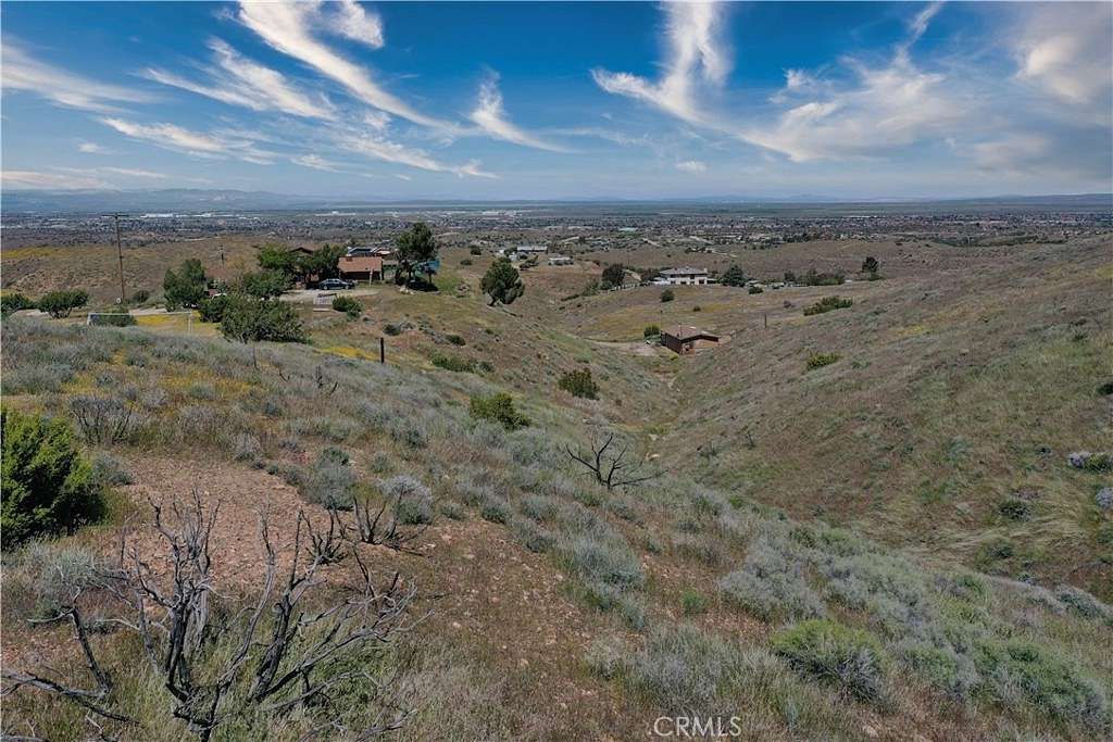 5.005 Acres of Land for Sale in Palmdale, California