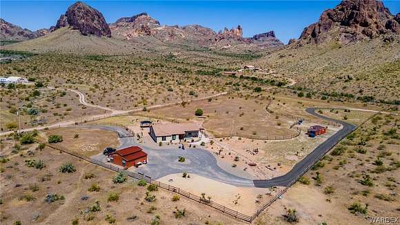 4.7 Acres of Residential Land with Home for Sale in Golden Valley, Arizona