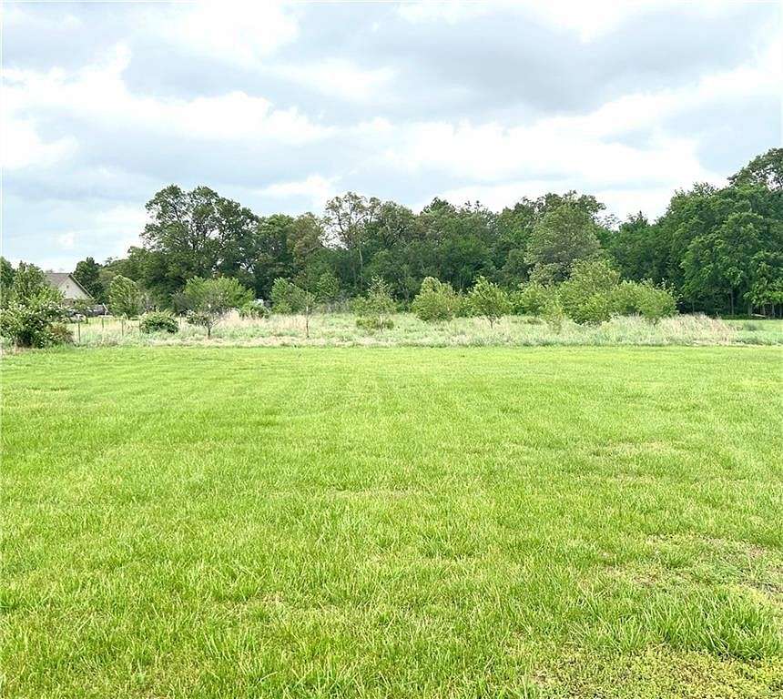 2.008 Acres of Residential Land for Sale in Farmington, Arkansas