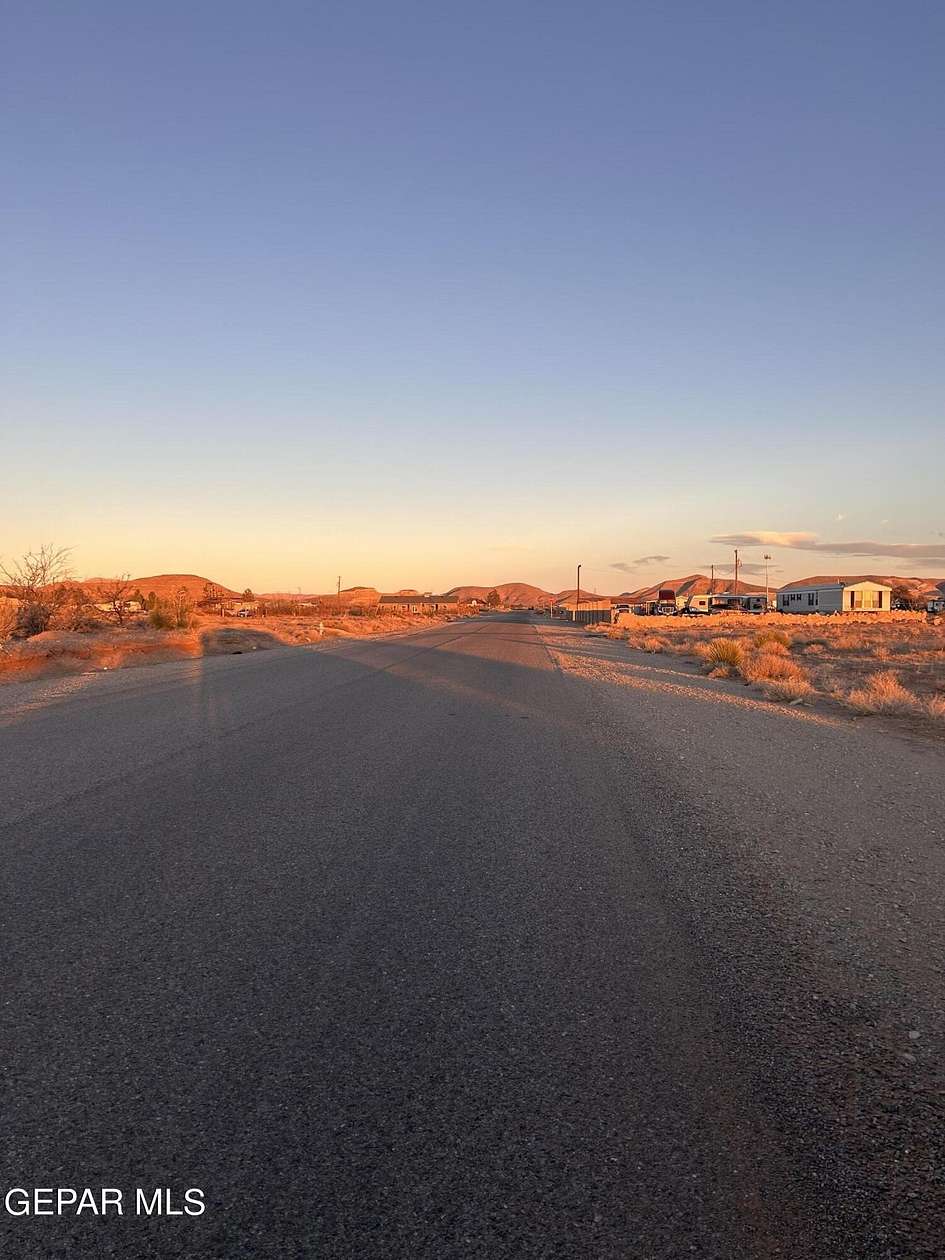 5 Acres of Residential Land for Sale in Clint, Texas