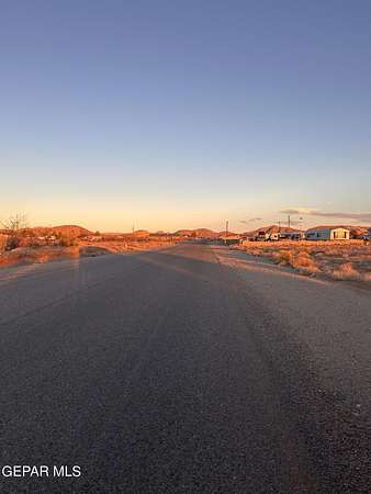 5 Acres of Residential Land for Sale in Clint, Texas