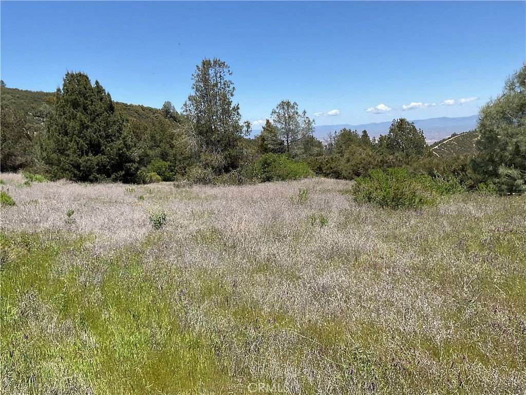 60 Acres of Recreational Land for Sale in King City, California