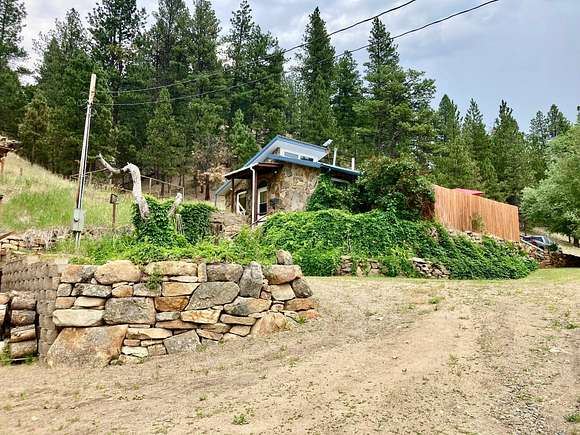 3 Acres of Residential Land with Home for Sale in Clancy, Montana