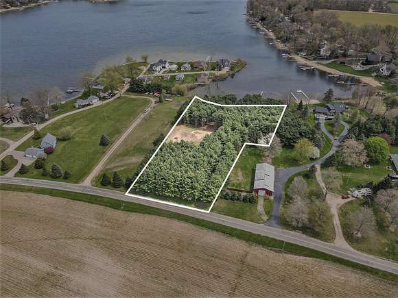 2.5 Acres of Residential Land for Sale in Lawrence, Michigan