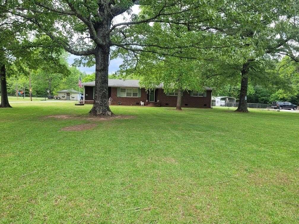 1.39 Acres of Residential Land with Home for Sale in Inman, South Carolina